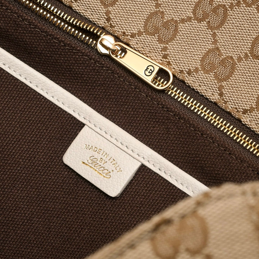 GUCCI GG Paparazzo Medium Shoulder Bag-875018