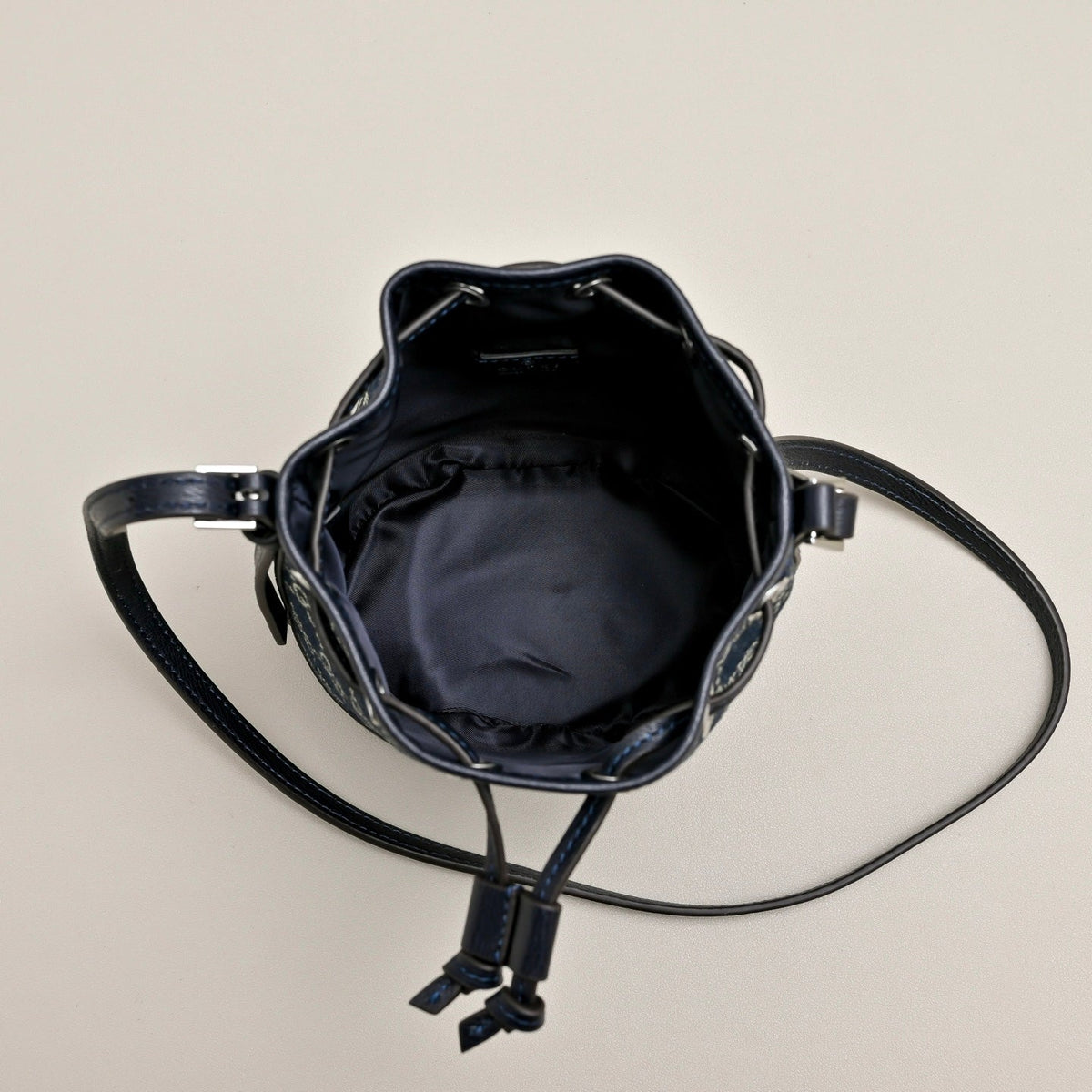 GUCCI Generation GG Denim Bucket Bag-875237