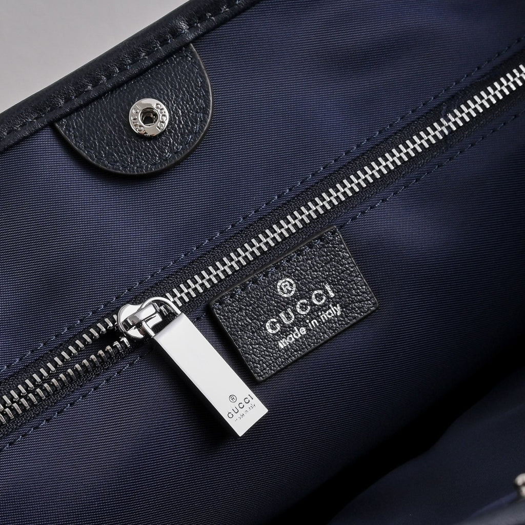 GUCCI Generation Gucci GG Denim Small Tote Bag-875236