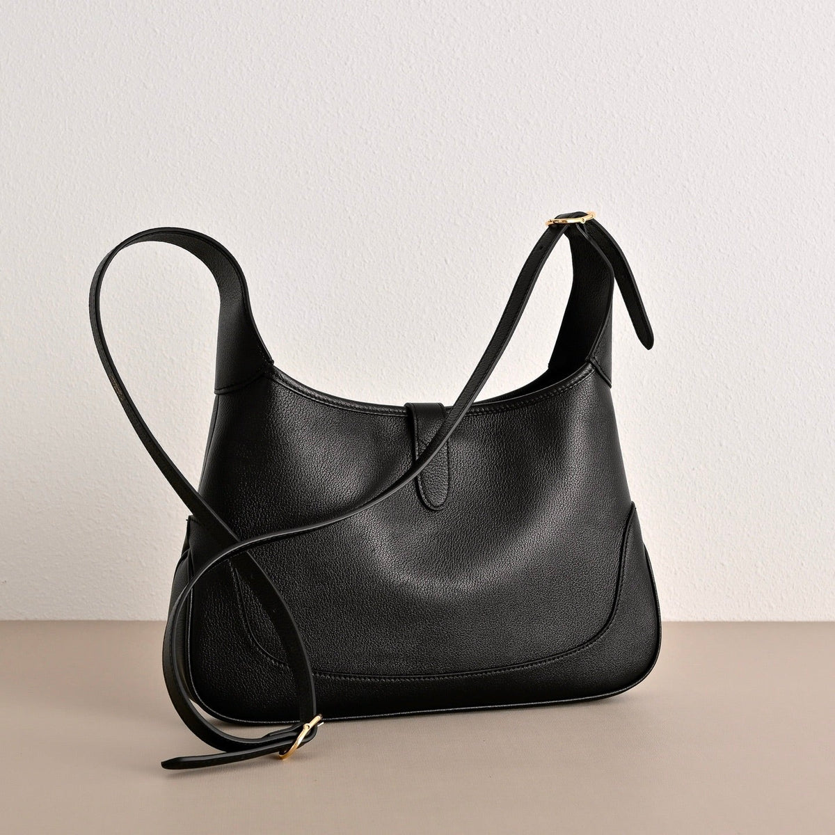 GUCCI Jackie 1961 GG Monogram Shoulder Bag-863136
