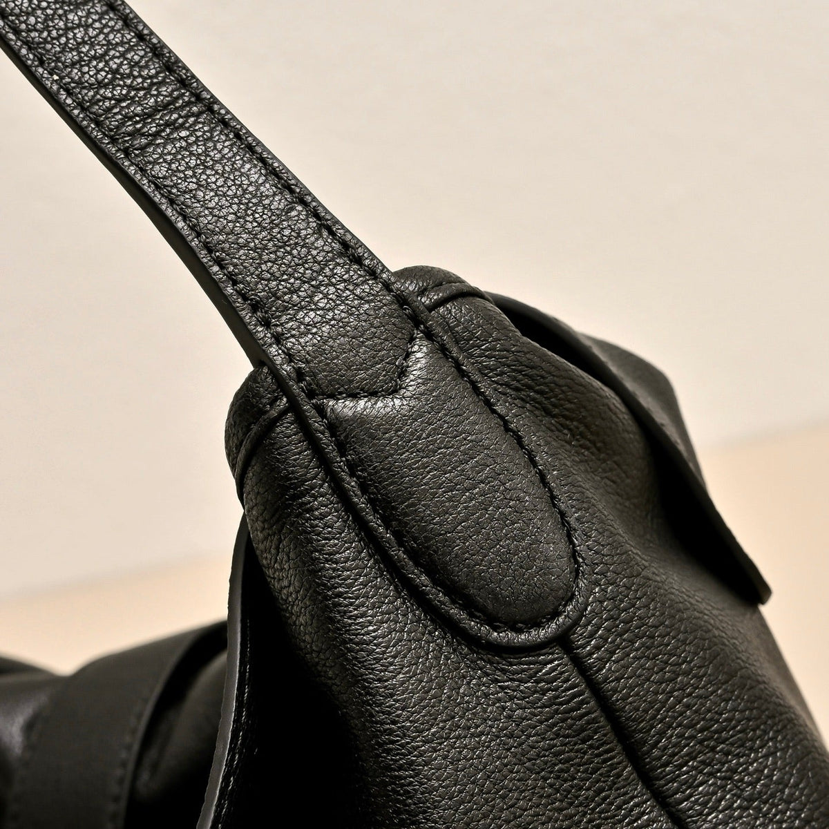 GUCCI Jackie Flap Large Shoulder Bag-A005ZI