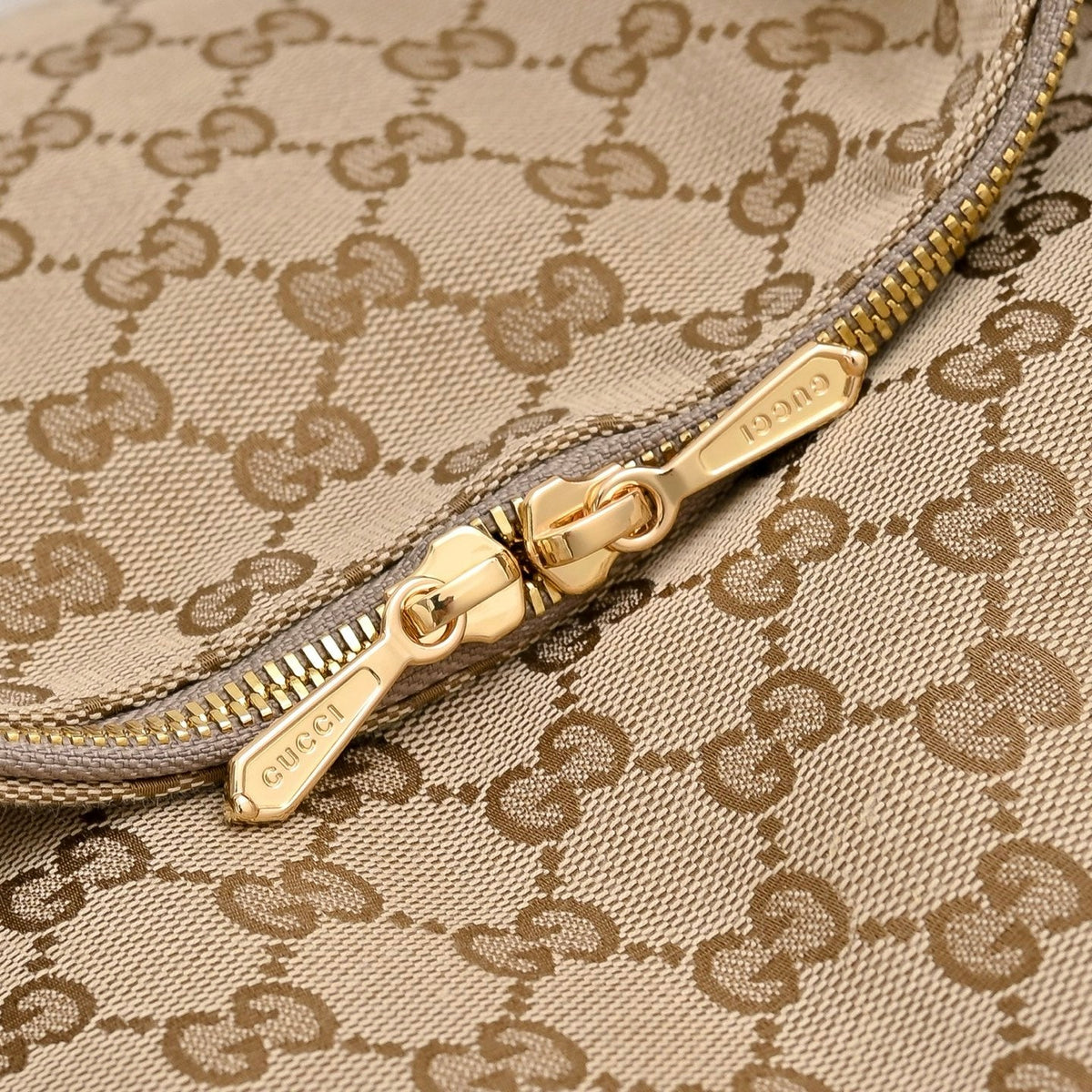 Gucci GG Brera Large Crossbody Bag-864485