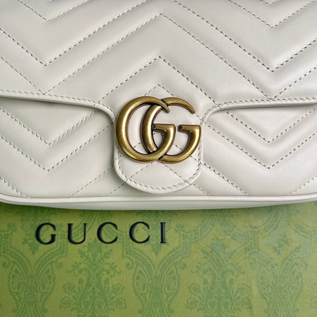 Gucci GG Marmont Mini Chain Wallet Bag-751526
