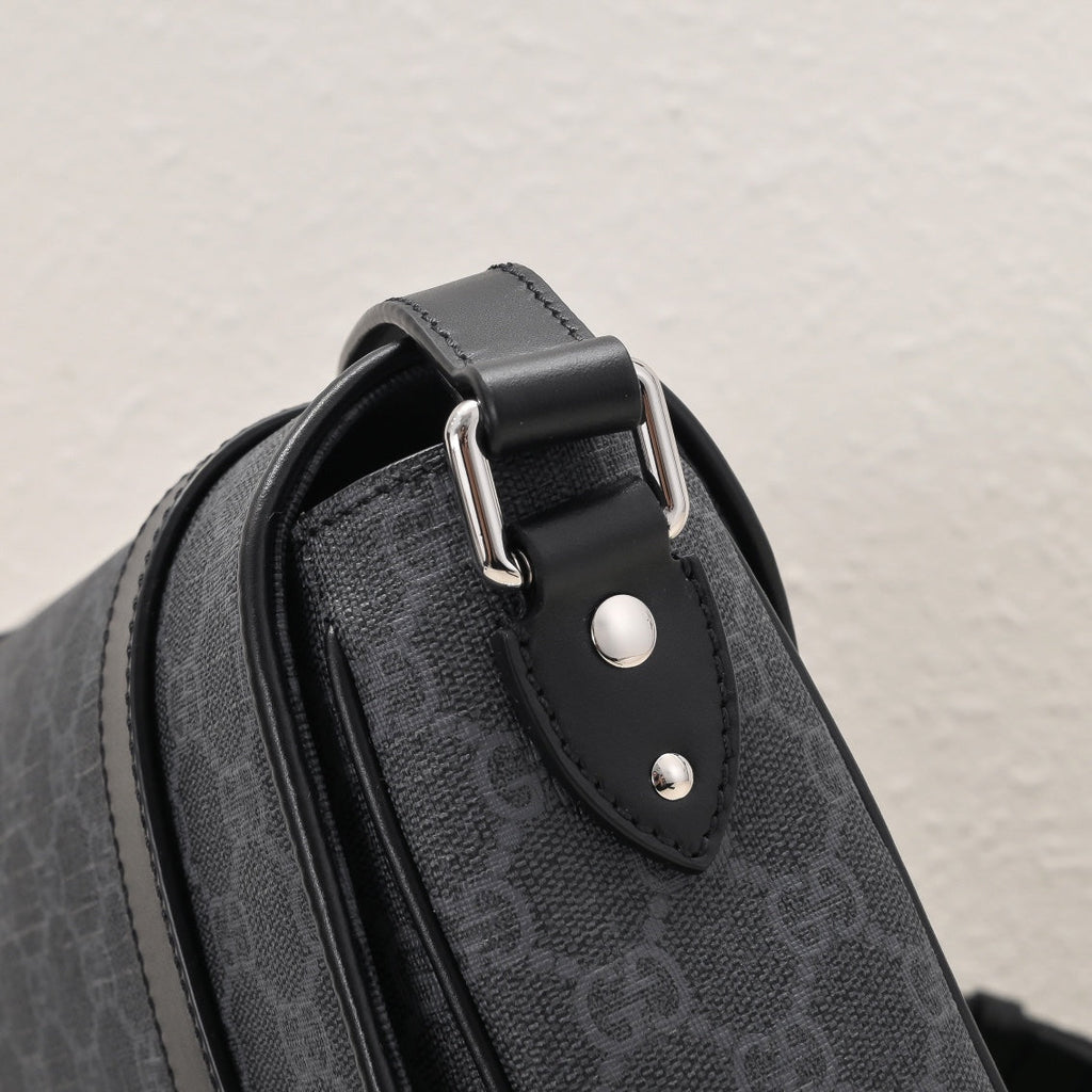 Gucci GG Retro Messenger Bag-658542